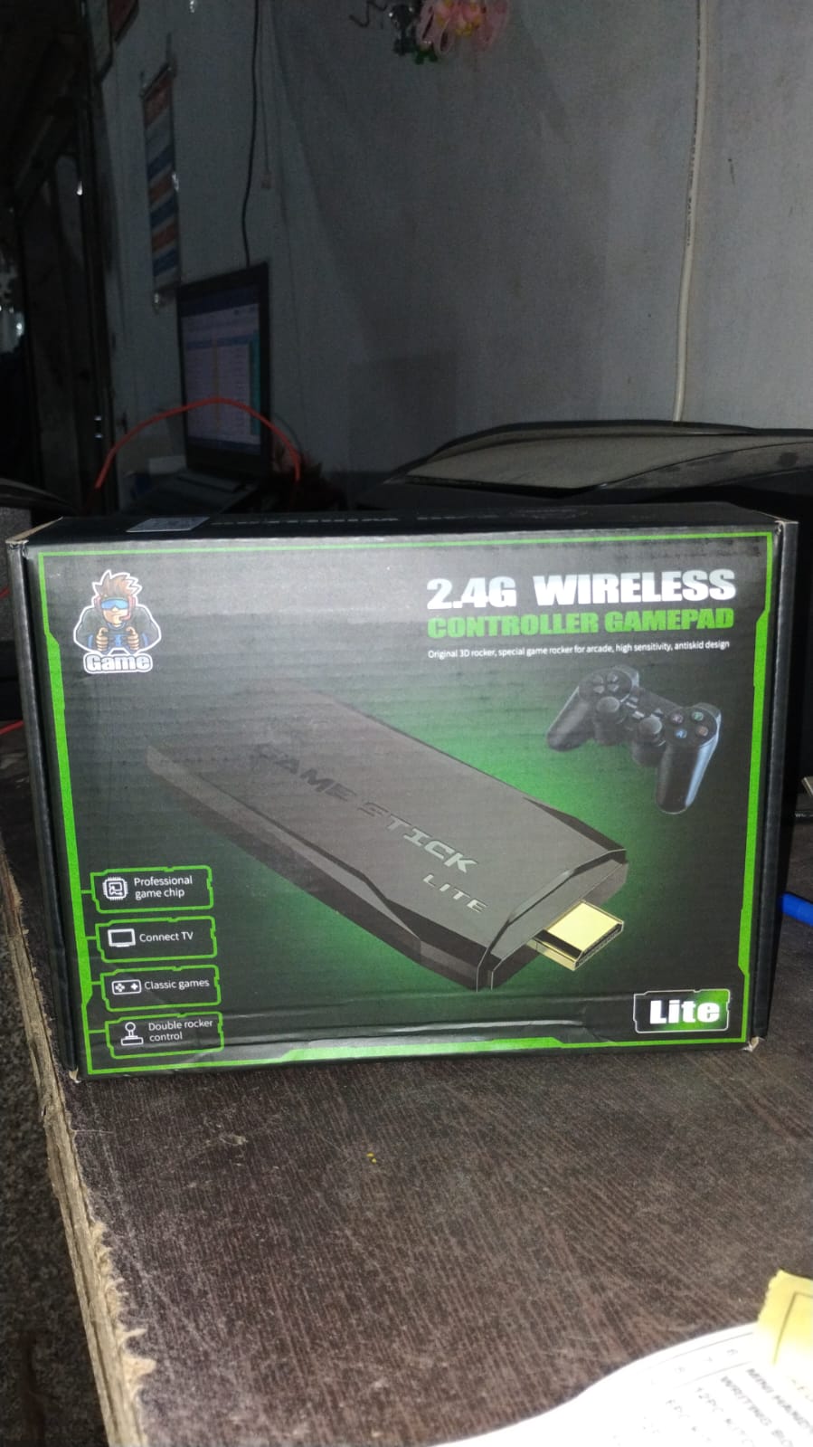 Wireless Controller Gamepad With 10000+ Games 4k Ultra Hd Game Sticks Output And 2.4ghz Wireless Controller Video Games (1 Set)