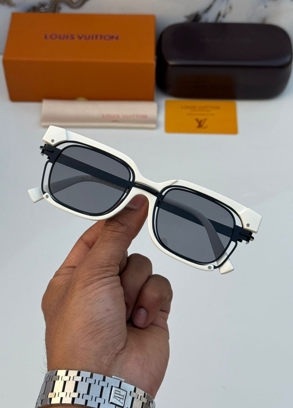 louis vuitton Sunglasses