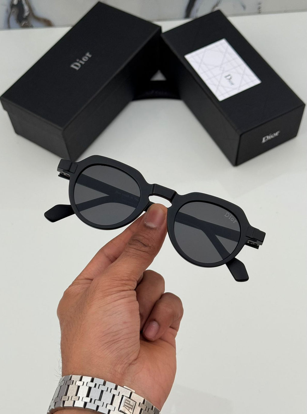 Unisex Sunglasses 
12A Quality