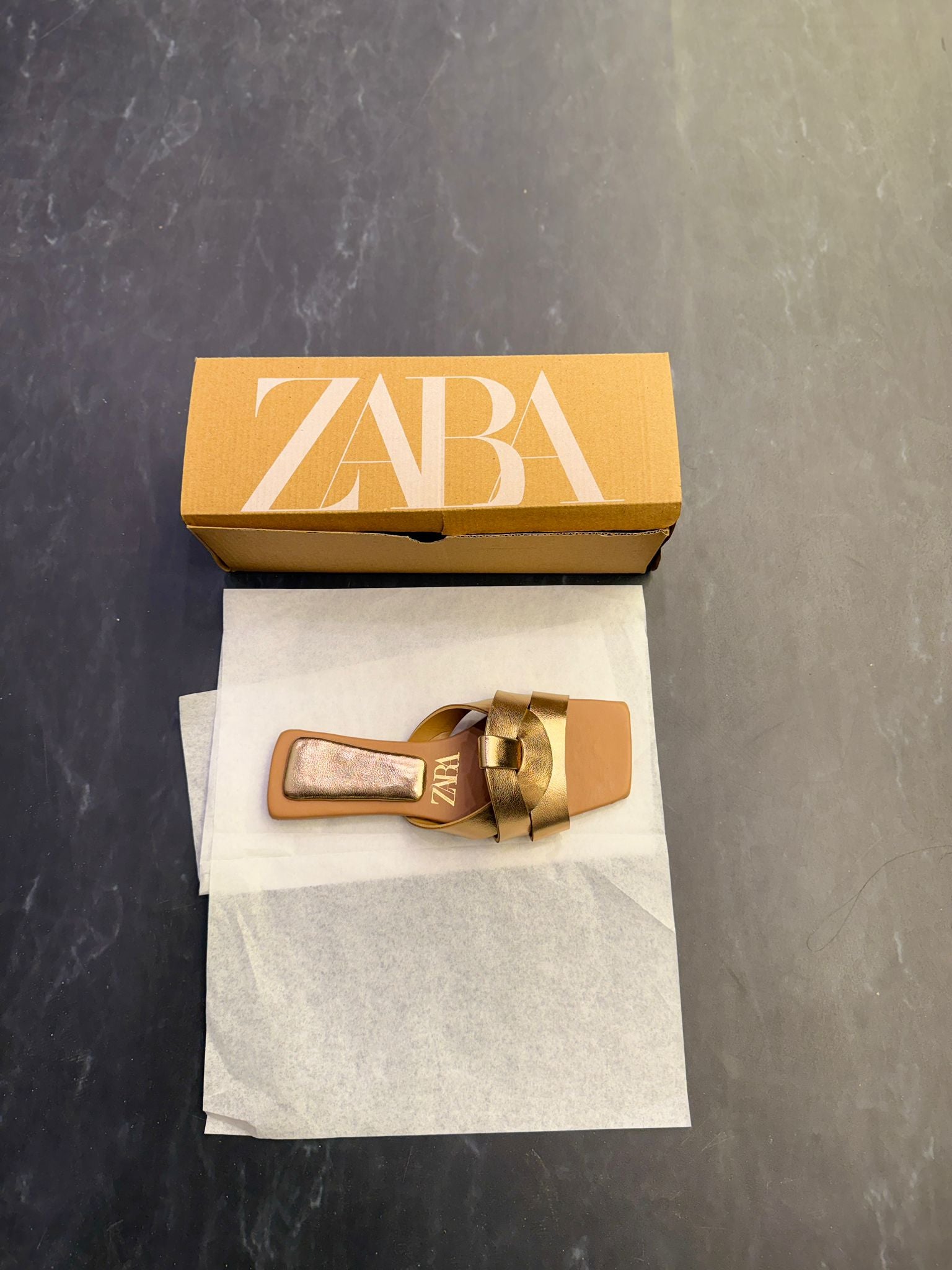 ZARA GOLDEN CROSSOVER FLATS