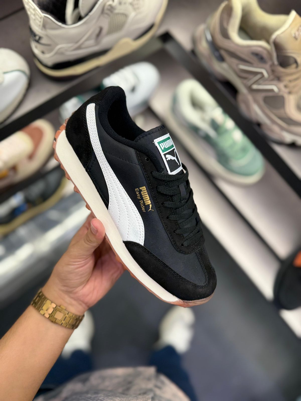 PUMA EASY RIDER BLACK WHITE 