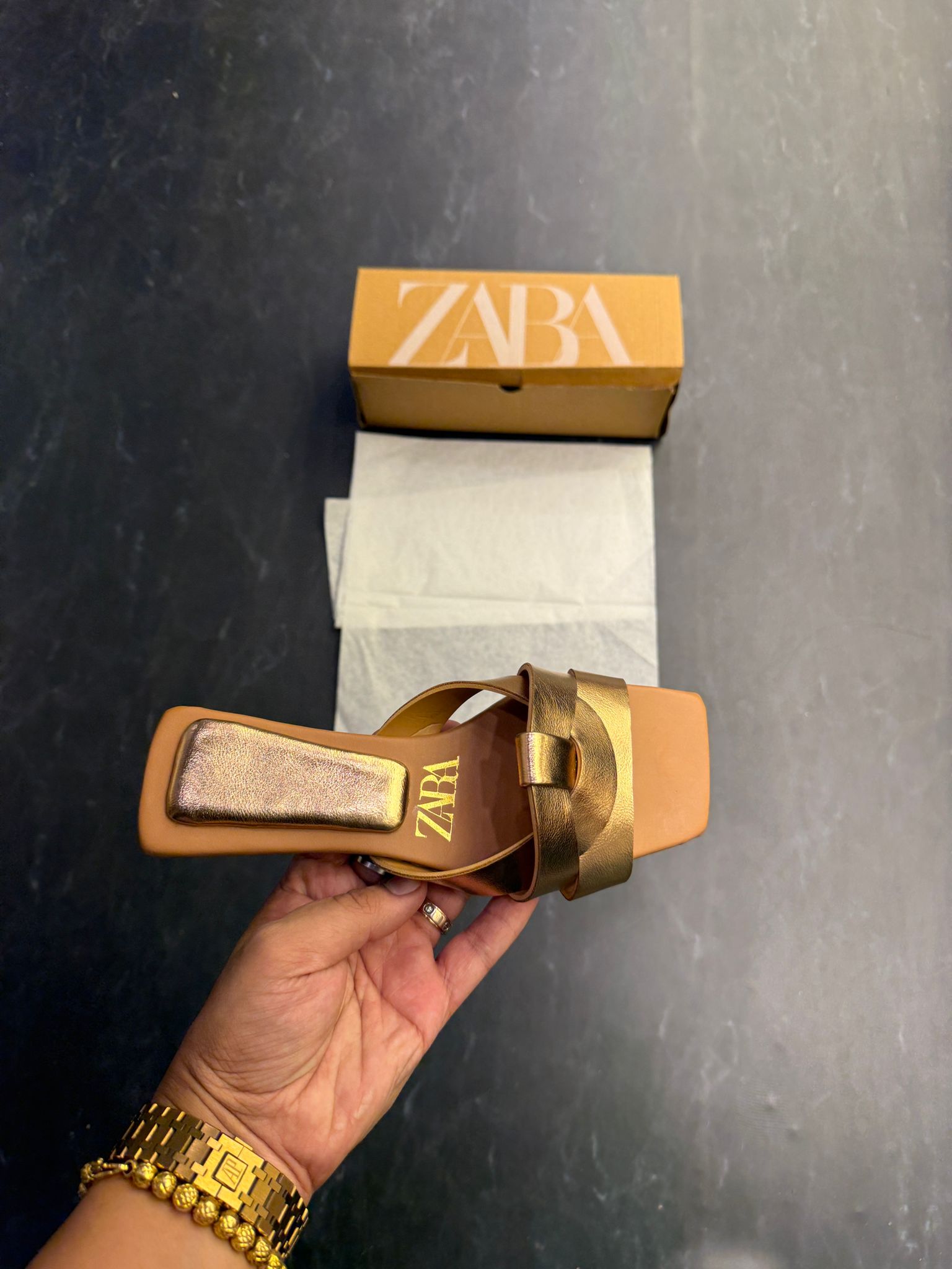 ZARA GOLDEN CROSSOVER FLATS