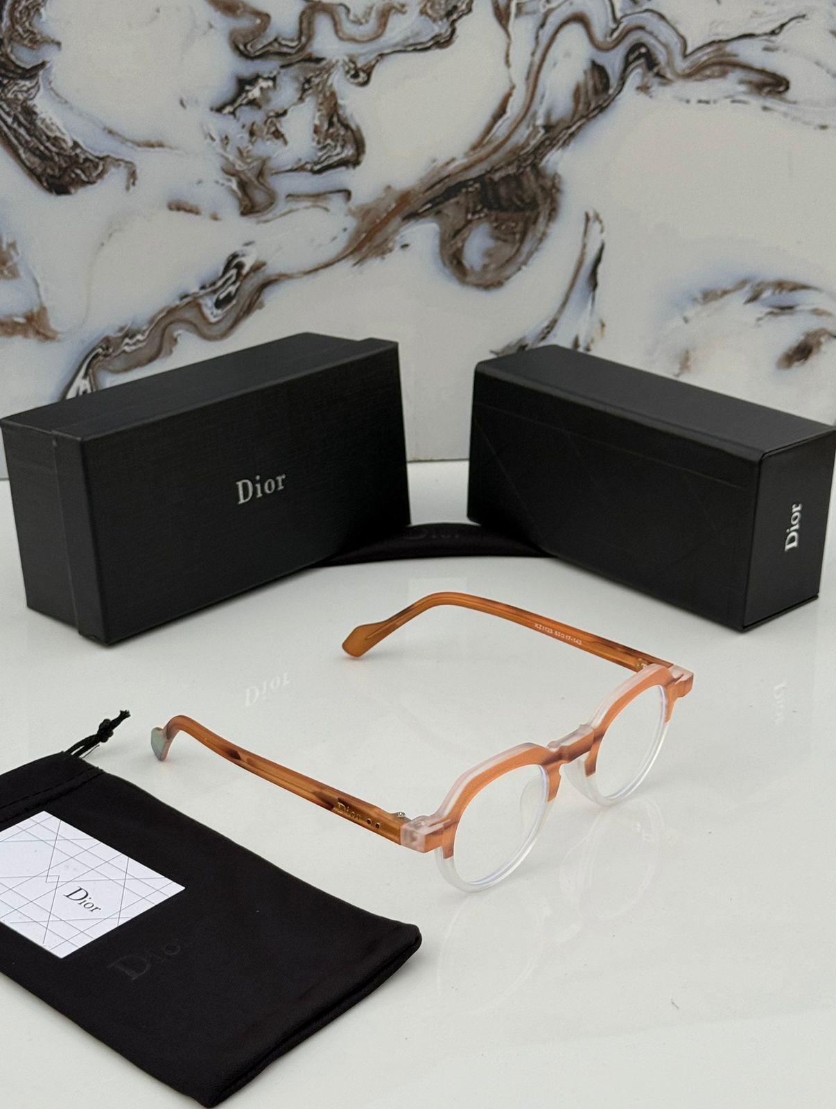 Unisex Sunglasses 
12A Quality